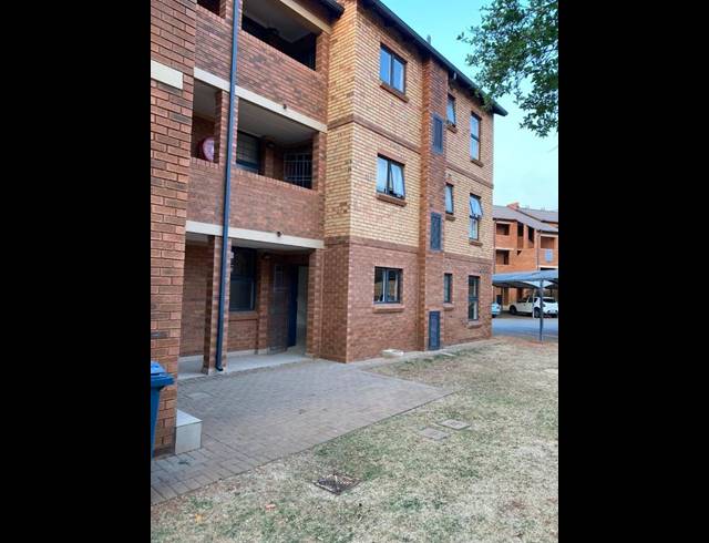 2 BEDROOM APARTMENT FOR SALE IN OLYMPUS AH